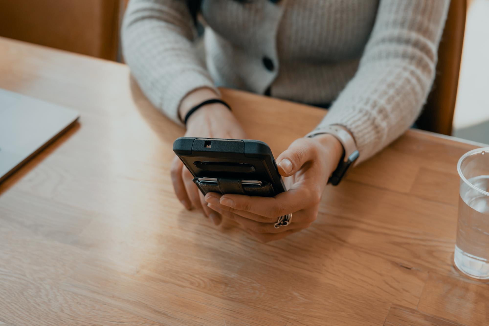 A person holding a cell phone